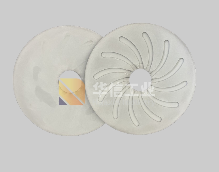 Silicon carbide porous ceramic rotating film