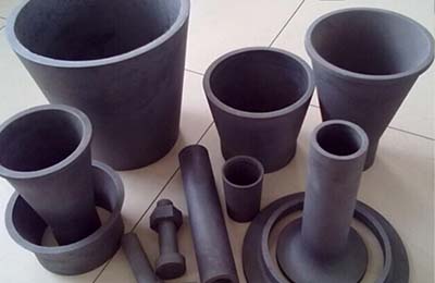 What are the mechanical performance parameters of sintered silicon carbide